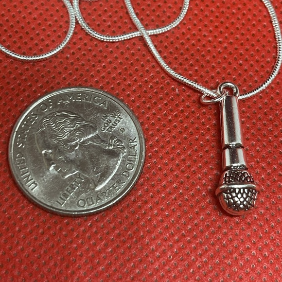 Pendant MicPhone Charm Necklace - Picture 3 of 3